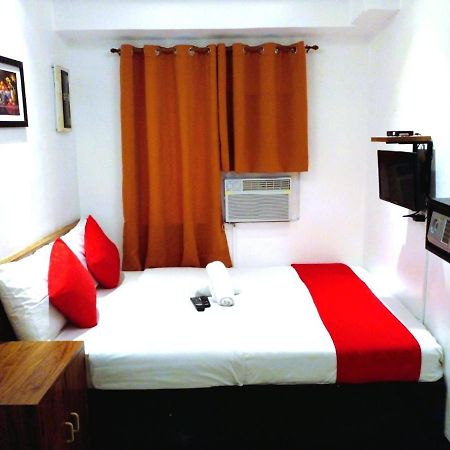 Makati Poblacion Hotel Mandaluyong Kültér fotó