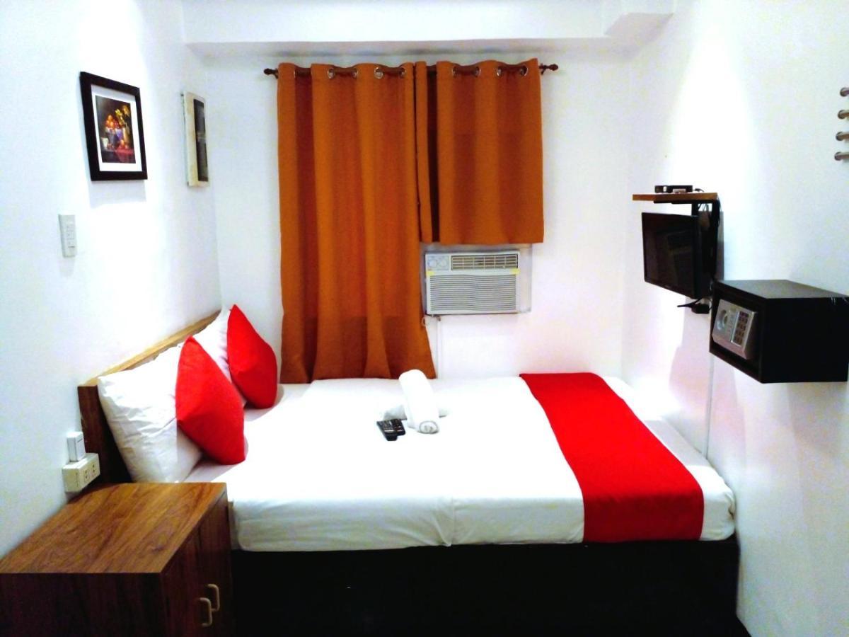 Makati Poblacion Hotel Mandaluyong Kültér fotó