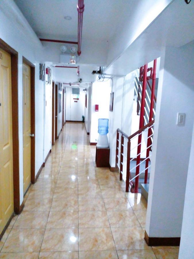 Makati Poblacion Hotel Mandaluyong Kültér fotó