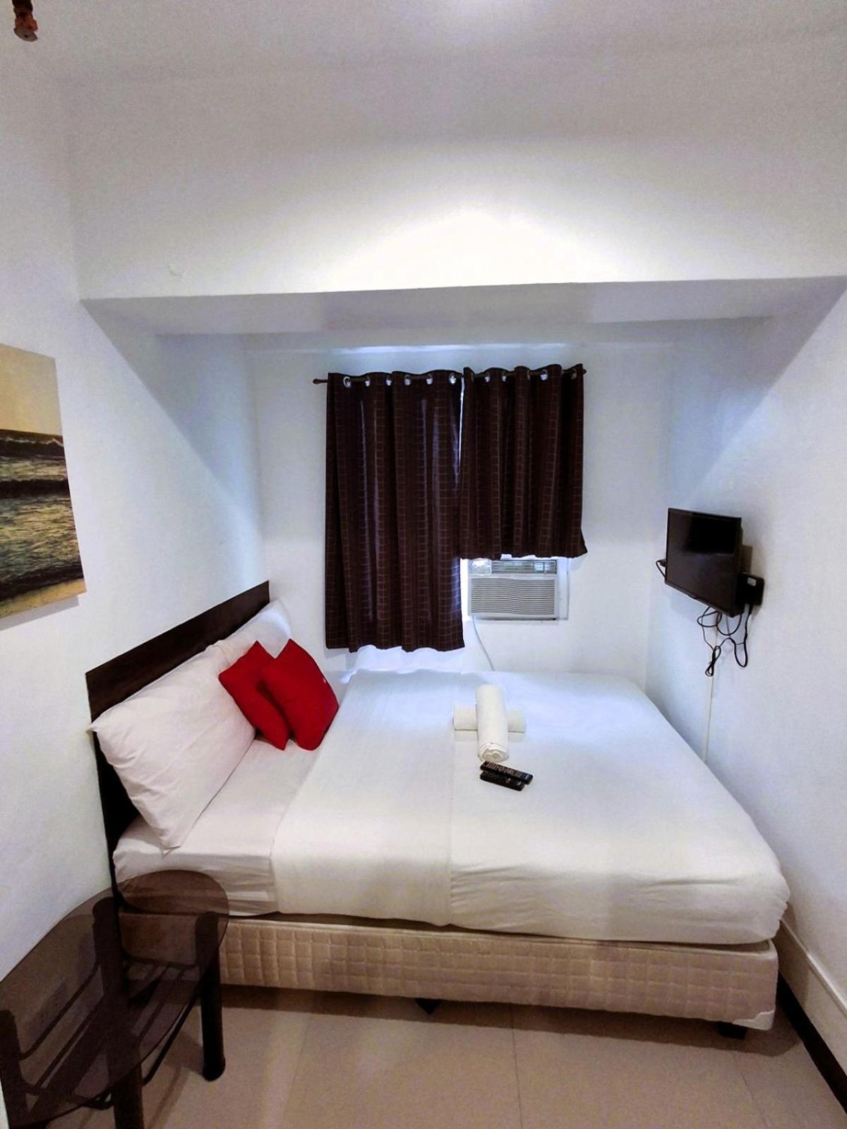 Makati Poblacion Hotel Mandaluyong Kültér fotó